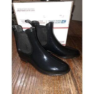 Size 10 Seven7 Dover Short Black Rain Boots Rubber Boots with Elastic Shaft